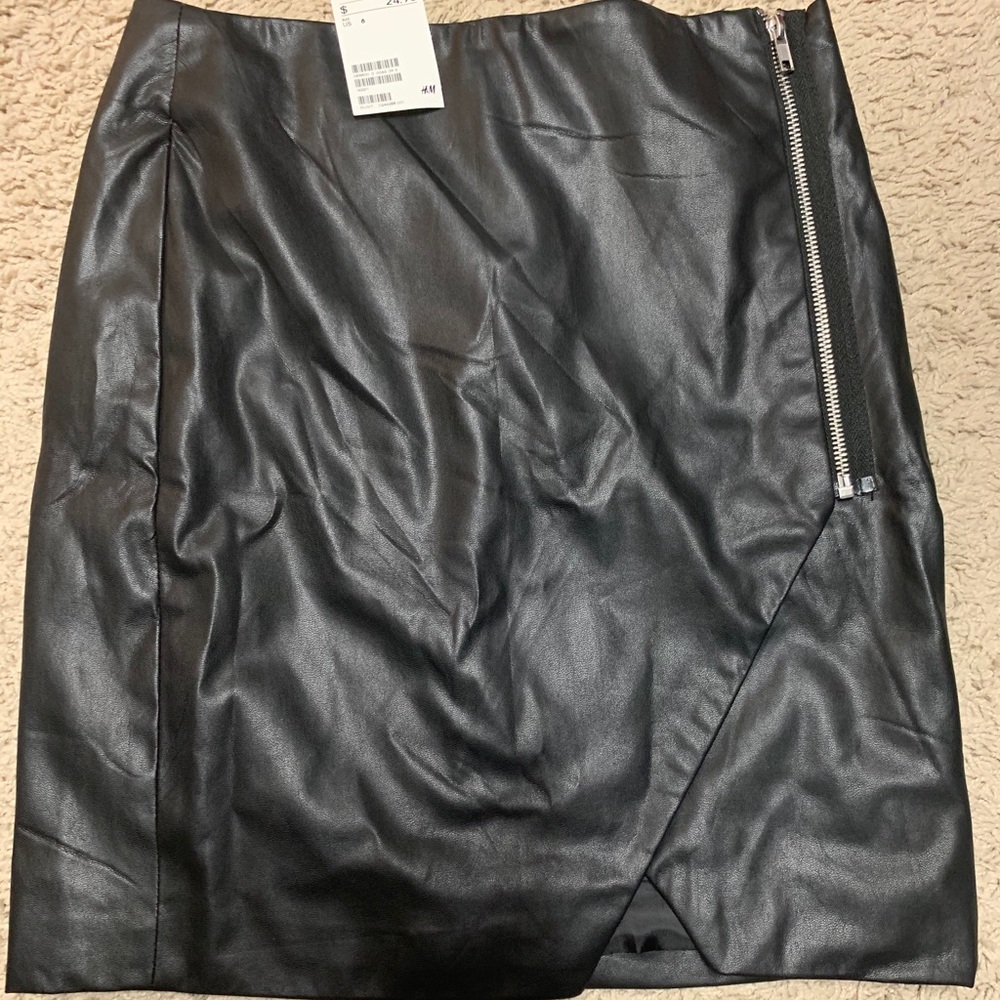 Black H&M Leather-like Mini Skirt Size 6-NWT